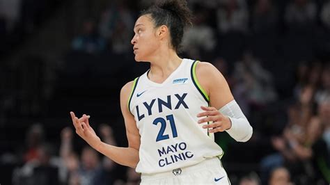 Kayla McBride scores 19 to help Minnesota Lynx beat Phoenix .